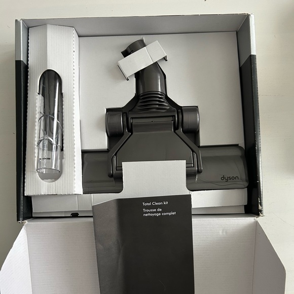 Dyson Total Clean Kit - Picture 5 of 5